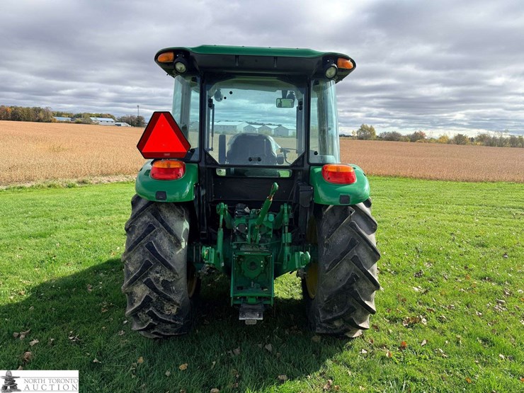 2024-john-deere-5067e-image-5