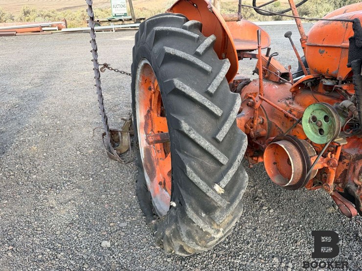 1948-case-model-sc-tractor-w/sickle-mower---non-running-image-12