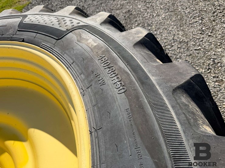 2011-john-deere-8360r-tractor-image-116