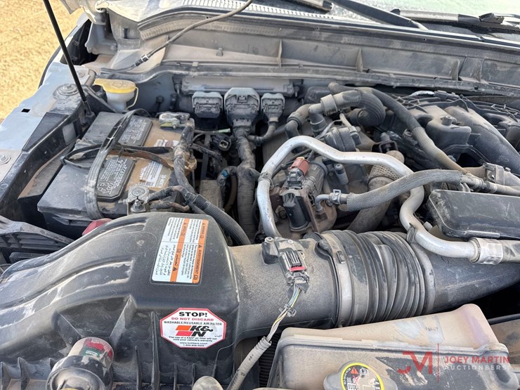 2016-ford-f550-xl-image-16