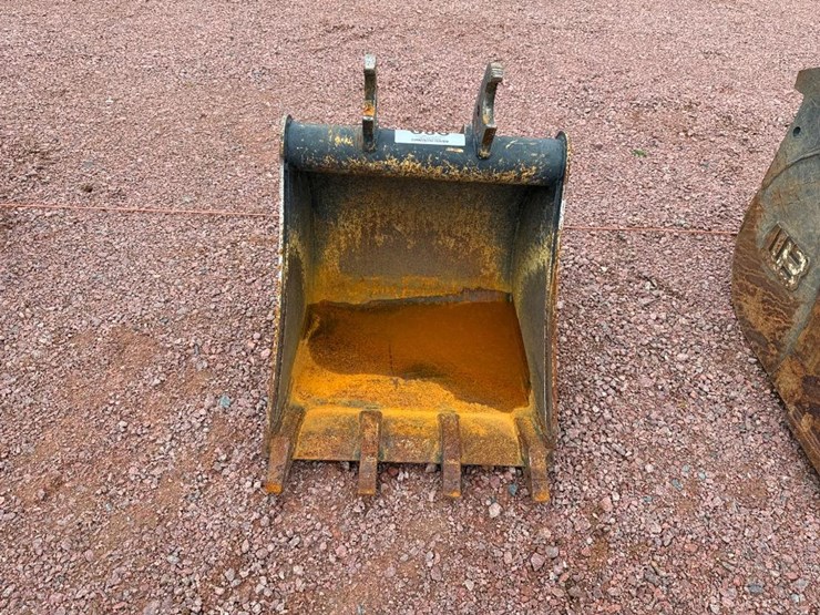 john-deere-24-image-6