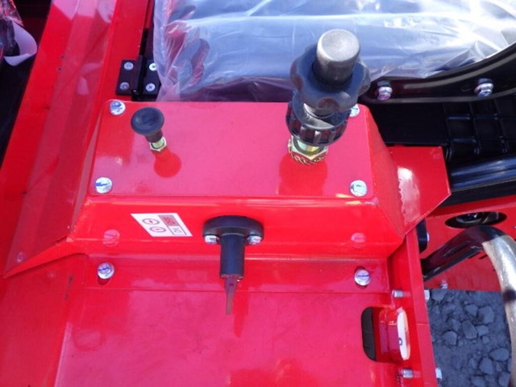 2026-agt-sda-140w-skid-steer-loader-image-15
