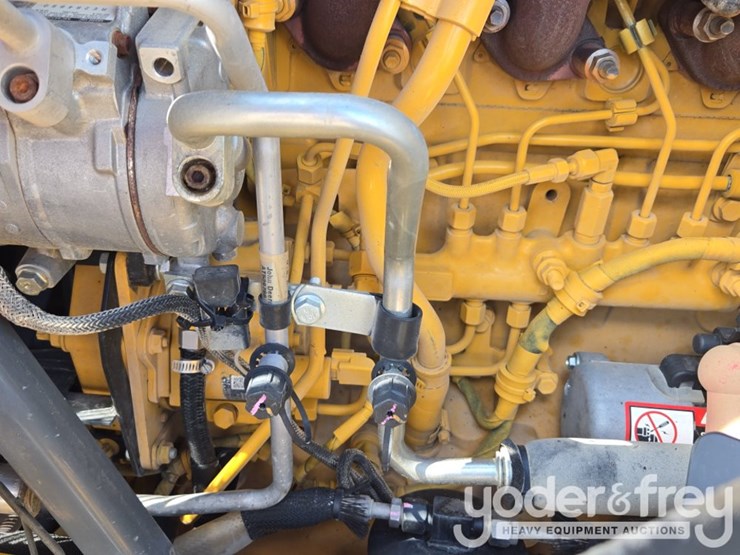 2022-deere-310sl-image-42