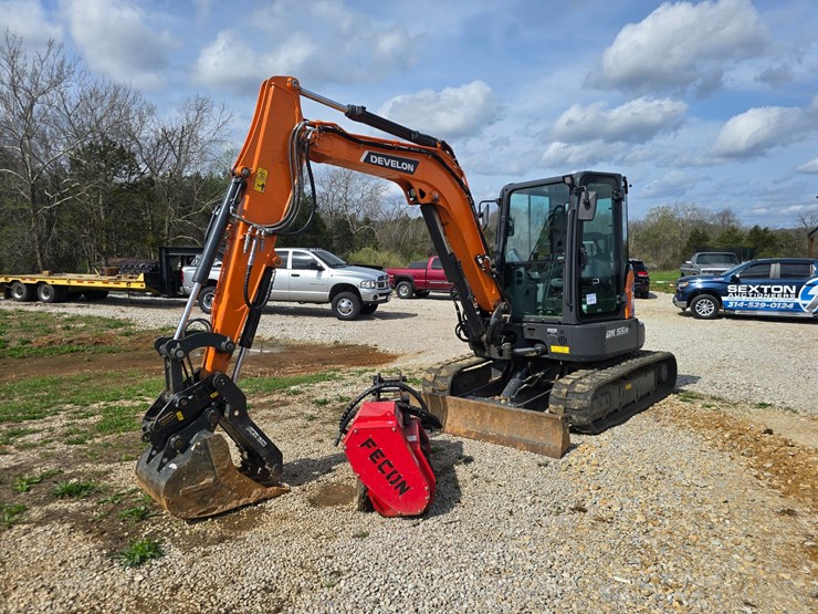 #23976-•-2024-dx-55r-excavator-and-mulching-head-image-2