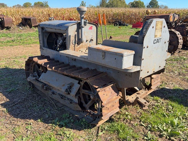 caterpillar-ten-image-5