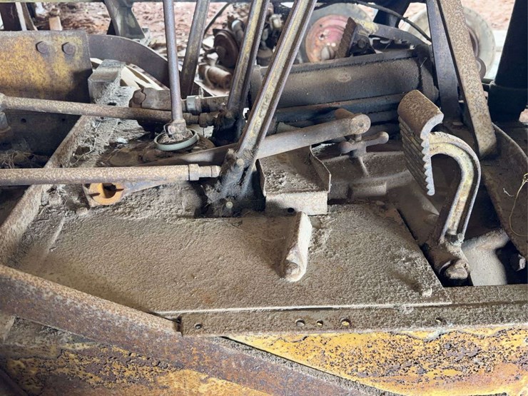 caterpillar-thirty-wheeled-conversion-image-23