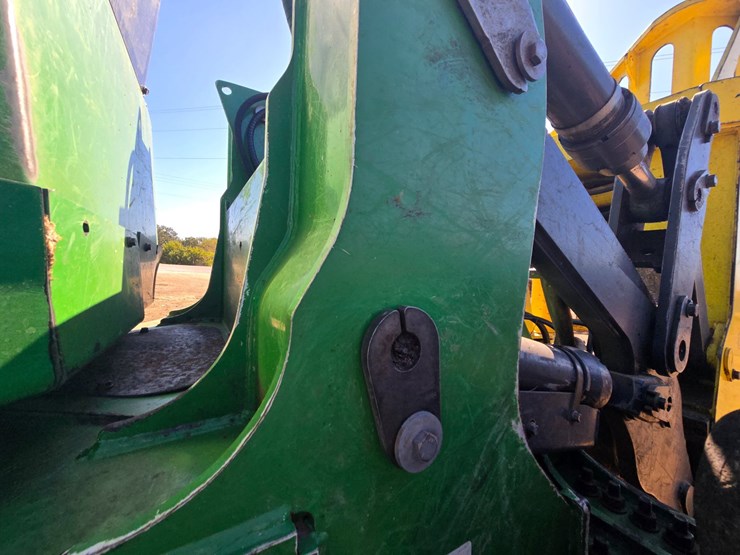 2019-john-deere-6-image-107