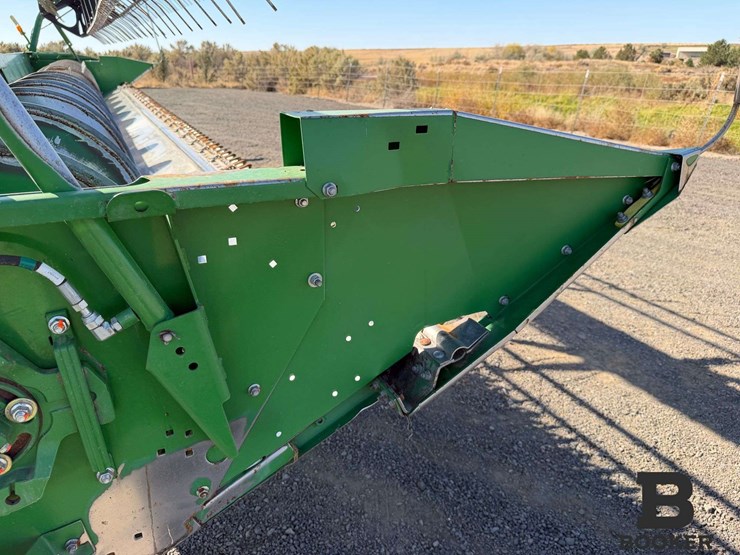 2011-john-deere-630r-platform-header-image-38