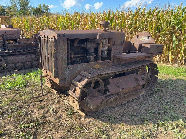 caterpillar-twenty-two-image-7