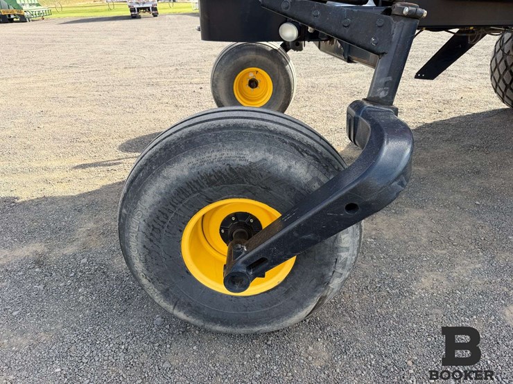 2016-new-holland-260gms-image-56