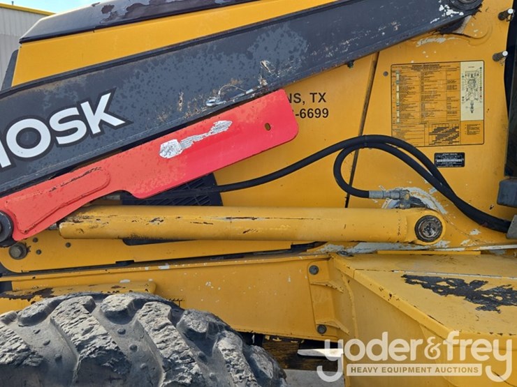 2015-deere-310sk-image-19