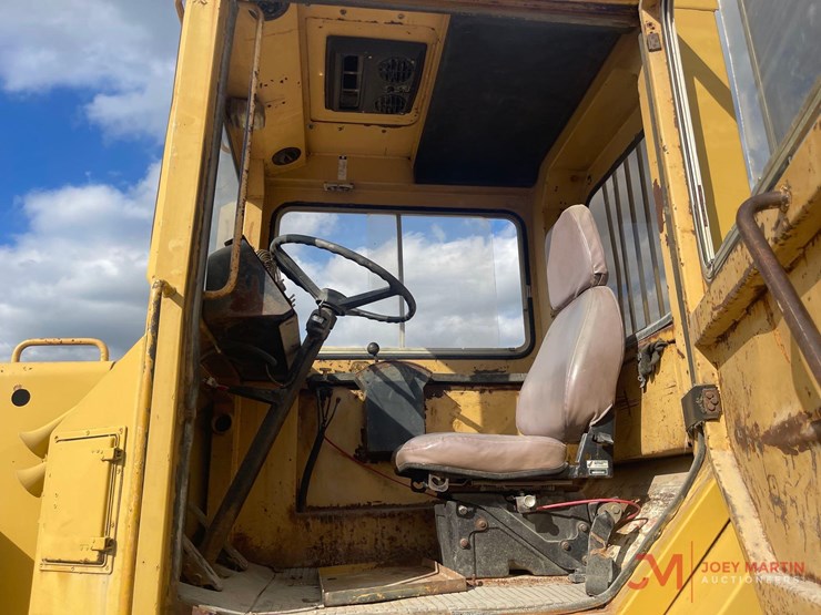 caterpillar-d35c-image-19