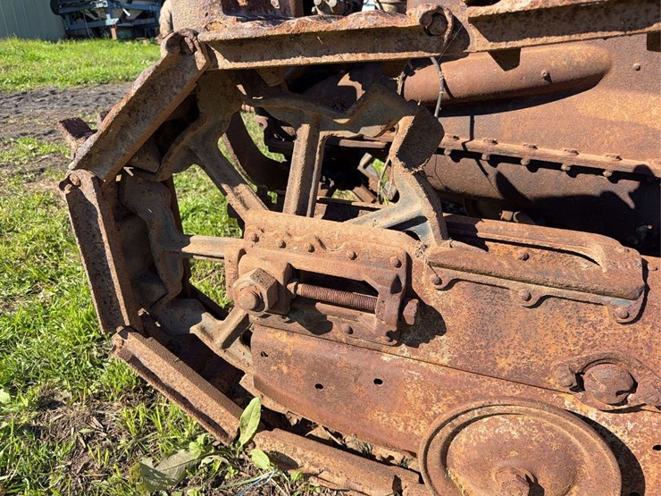 fordson-trackson-f-image-39