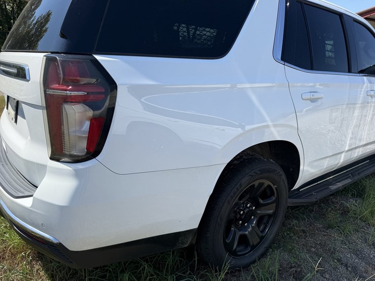 2021-chevrolet-tahoe-image-14