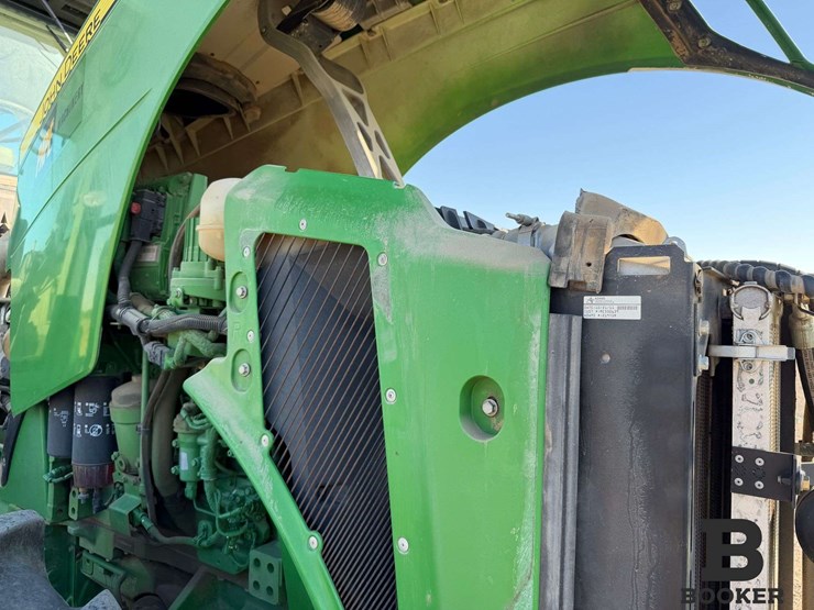 2011-john-deere-8360r-tractor-image-82