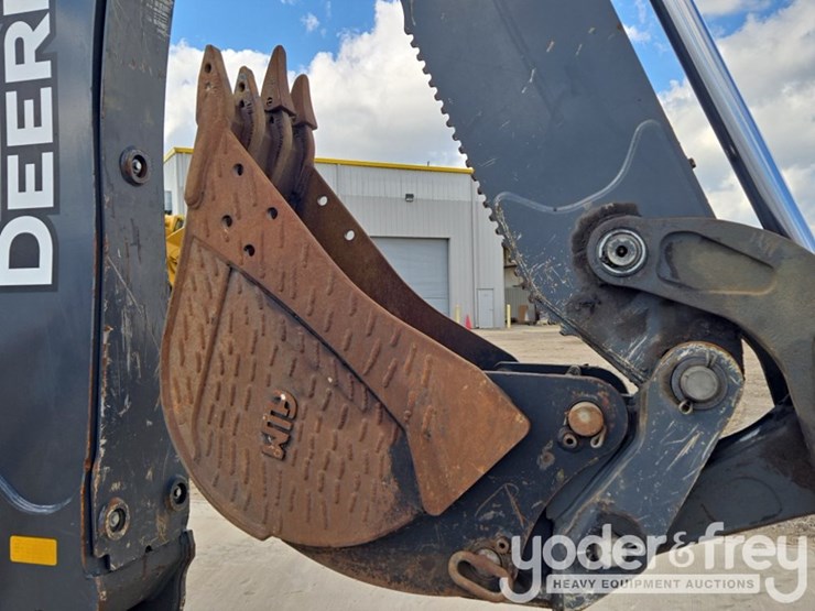 2022-deere-310sl-image-16