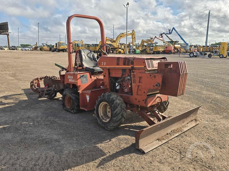 1999-ditch-witch-3700dd-image-2