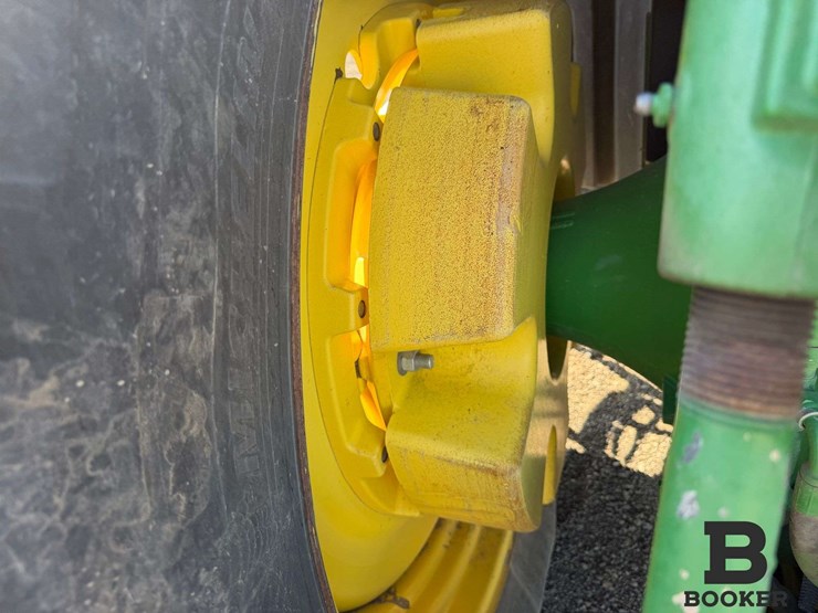 2011-john-deere-8360r-tractor-image-45