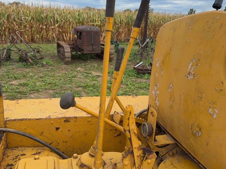 caterpillar-twenty-eight-image-27