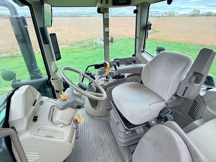 2021-john-deere-6130m-image-8