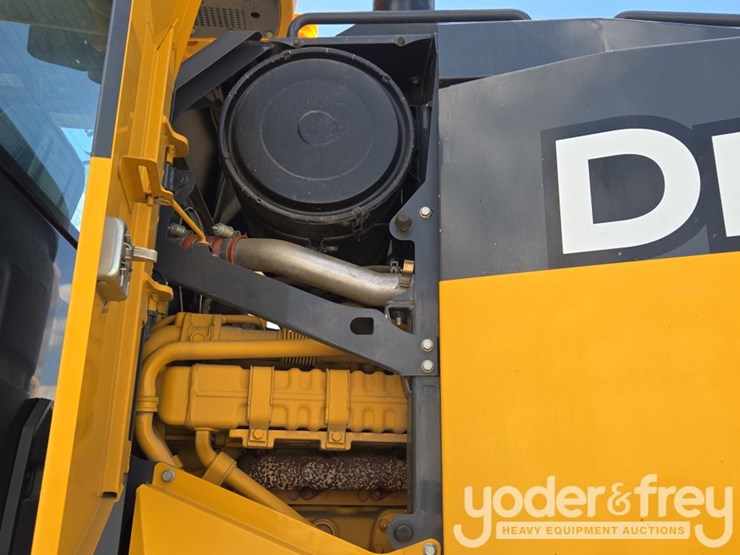 2020-deere-770gp-image-38