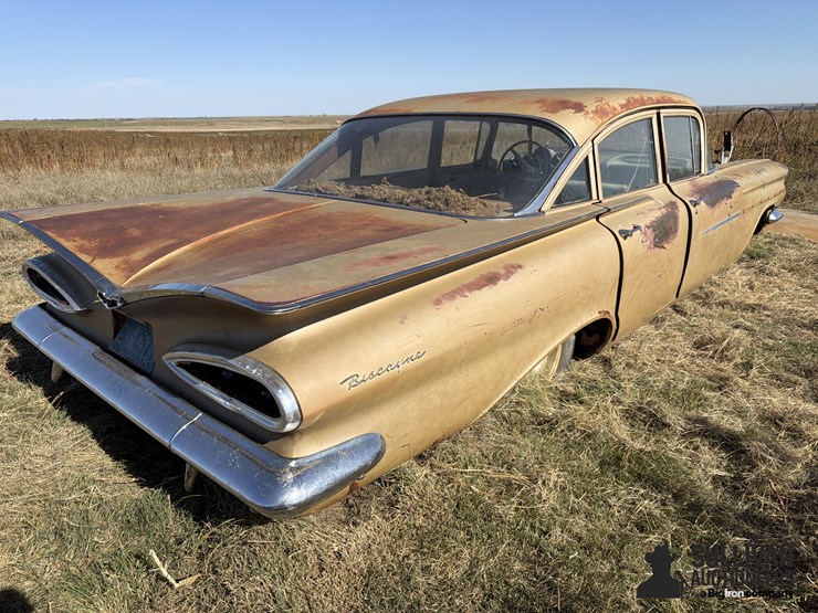 1959-chevrolet-biscayne-4-door-sedan-for-parts-image-5