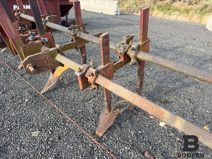 4-row-3pt-cultivator-image-13