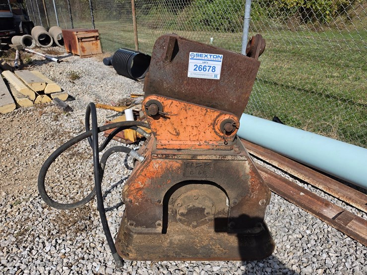 #26678-•-npk-excavator-tamper-image-3
