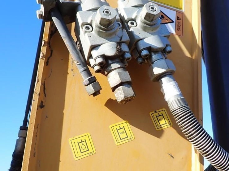 2022-xcmg-xe155ucr-hydraulic-excavator-image-9