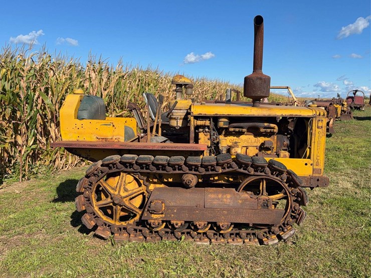 caterpillar-d2-image-2