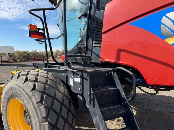 2016-new-holland-260gms-image-44