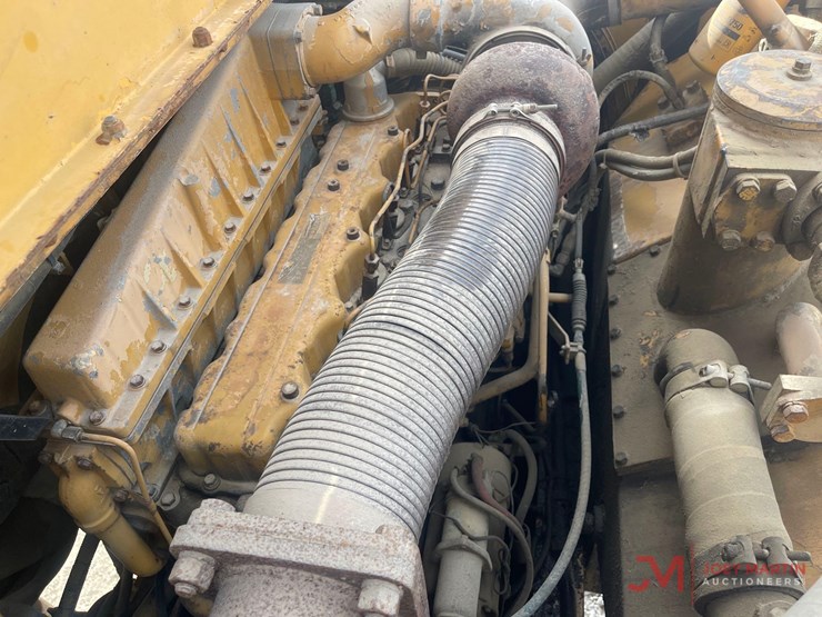 caterpillar-d35c-image-15