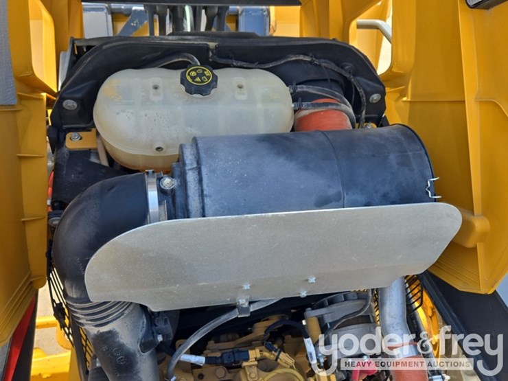 2022-deere-310sl-image-37