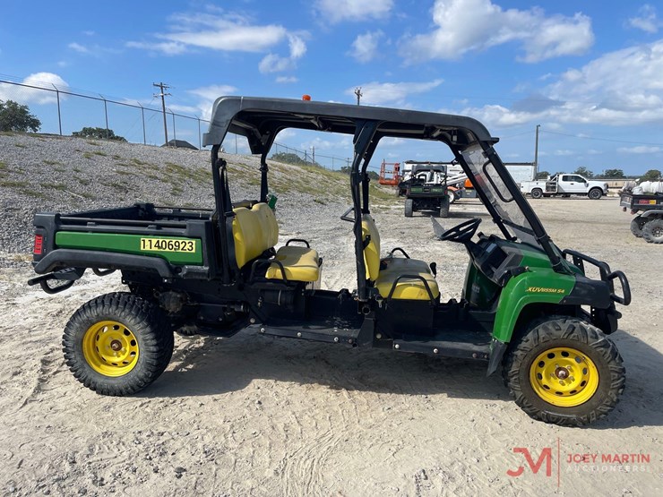 john-deere-gator-image-2
