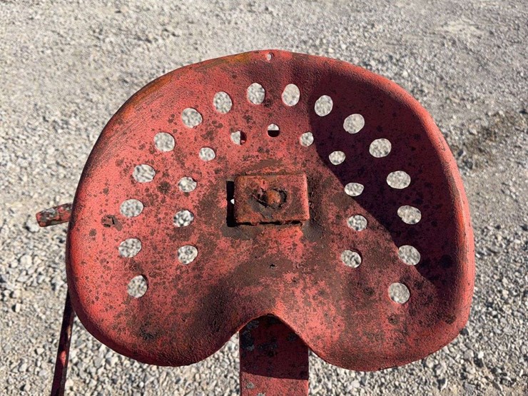 ih-mccormick-deering-sickle-bar-mower-image-15
