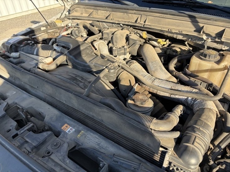 2011-ford-f350-image-17