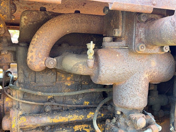 caterpillar-twenty-two-image-45