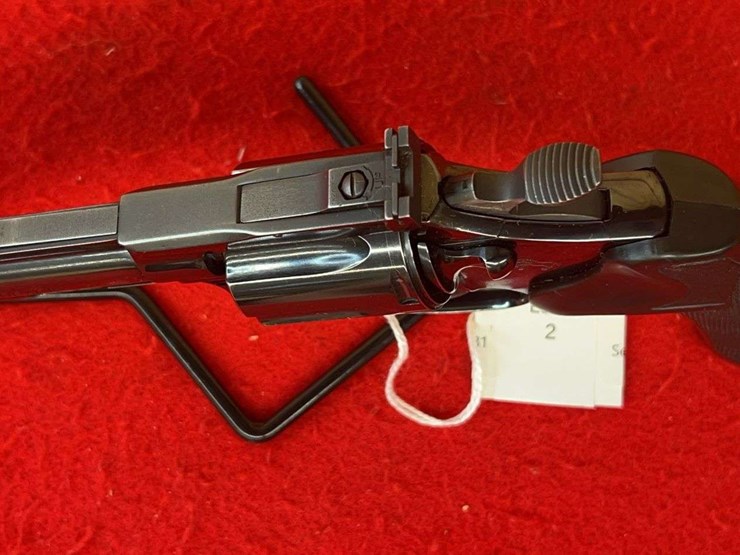 colt-diamonback-.22-lr-da-revolver-image-2