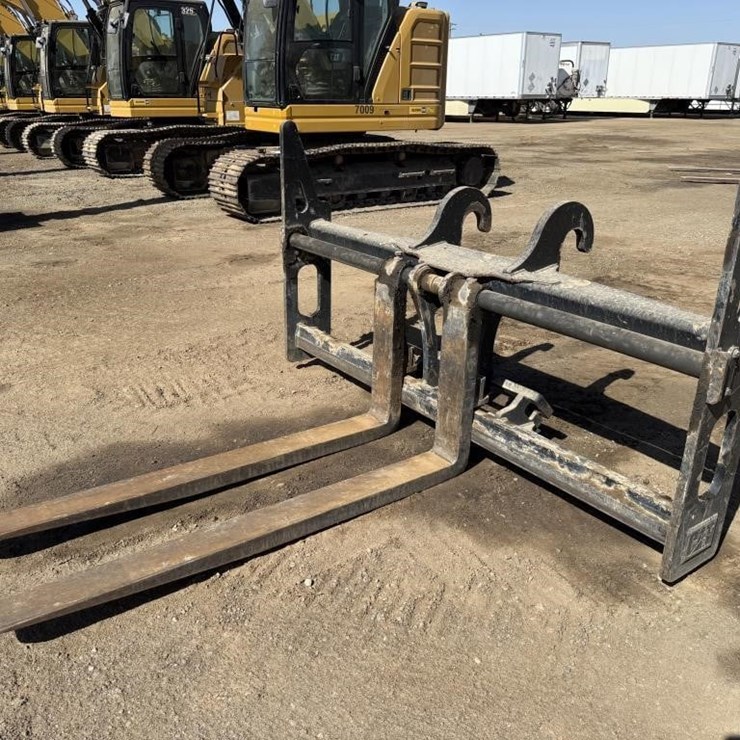Caterpillar Wheel Loader Forks