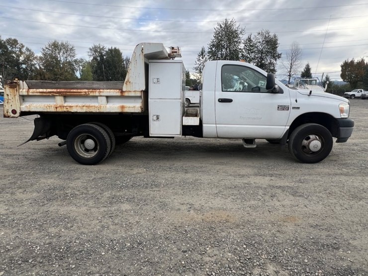 2007-dodge-ram-3500-image-3