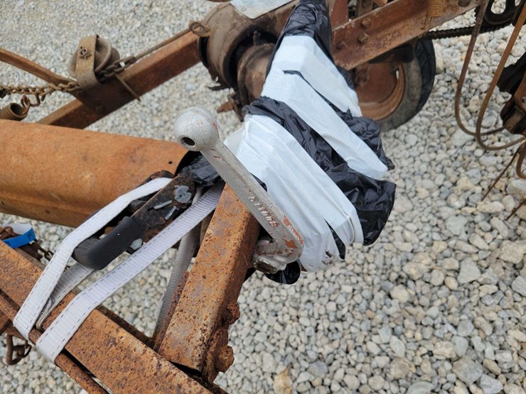 allis-chalmers-side-delivery-rake-image-6