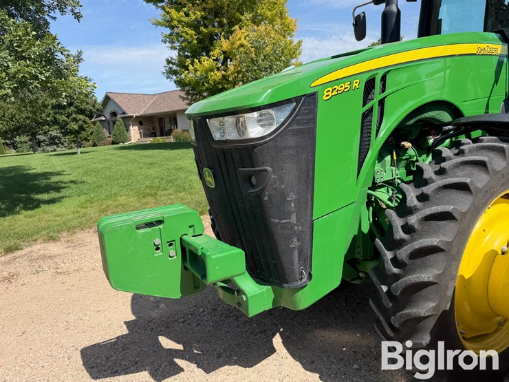 2017-john-deere-8295r-mfwd-tractor-image-9