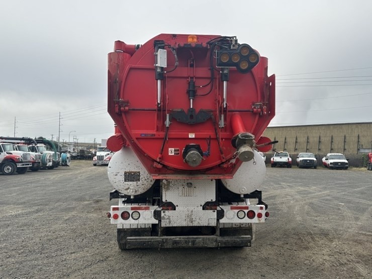 2014-kenworth-t800-image-4