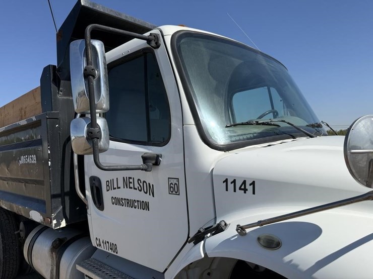 2018-freightliner-m2-t/a-dump-truck-image-19