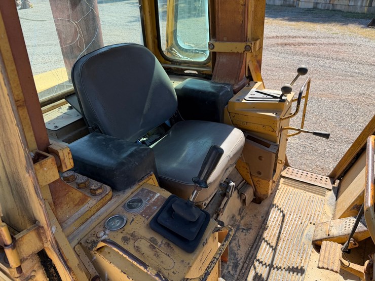 #4087-•-1986-cat-963-crawler-loader-image-52