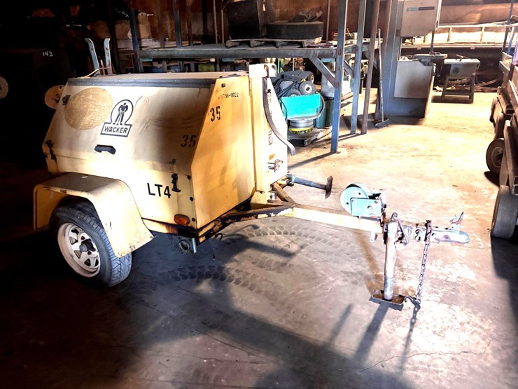 #144-•-wacker-lt-4-towable-light-tower-trailer-image-1