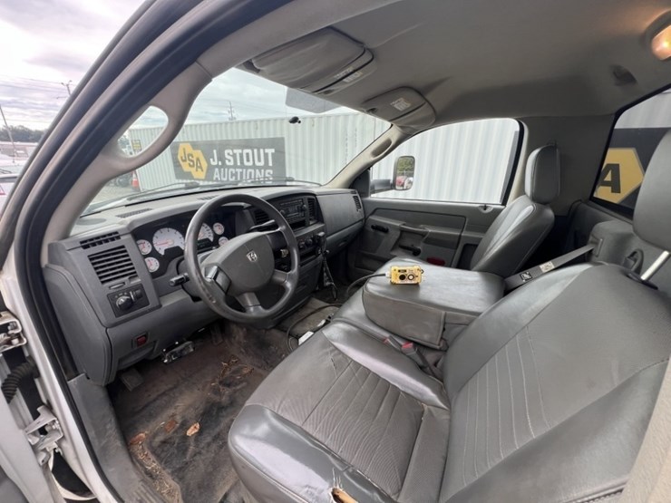2007-dodge-ram-3500-image-12