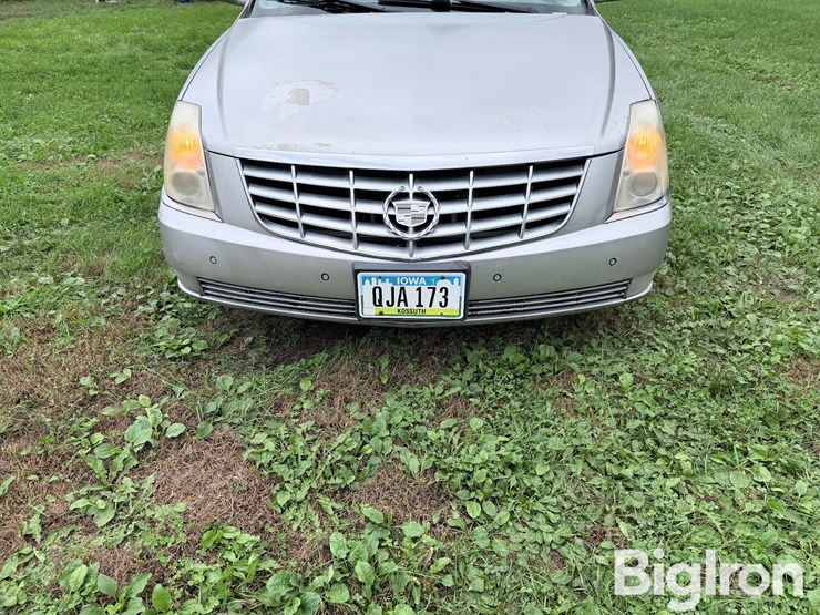 2006-cadillac-dts-luxury-i-sedan-image-18