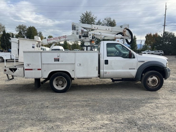 2006-ford-f550-image-3