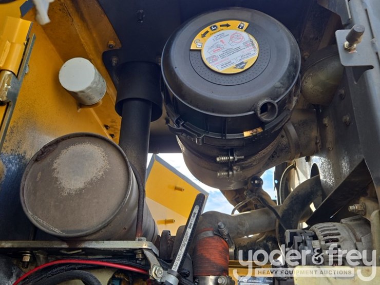 2008-john-deere-444j-image-48